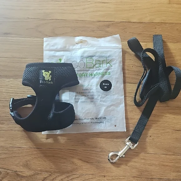 EcoBark Black Colored Dog Harness XS & Leash Bundle New in Package