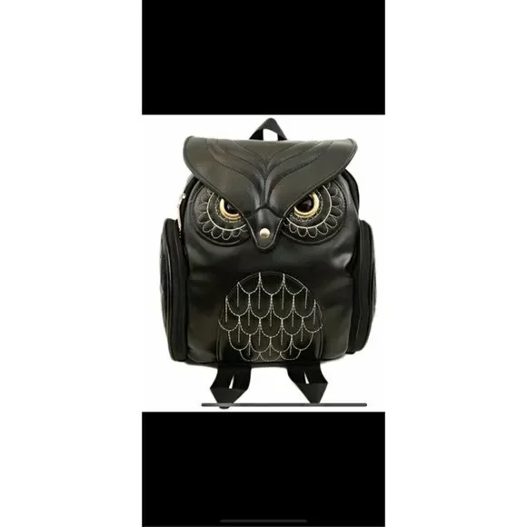 Black Owl Backpack with adjustable straps, soft, PU, leather versatile, travel b