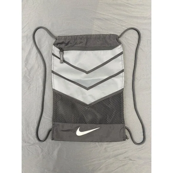 Nike Drawstring Cinch Bag Grey Black Chevron Mesh Gym Sackpack BA5250-060