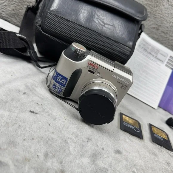 Olympus C-720 Camedia Ultra Zoom Digital Camera 3MP 8x Optical Compact Tested