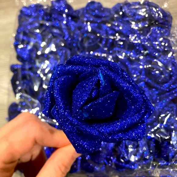 💎$1💎 Royal Blue Glittery Sparkly Enchanting Roses Bendable Workable