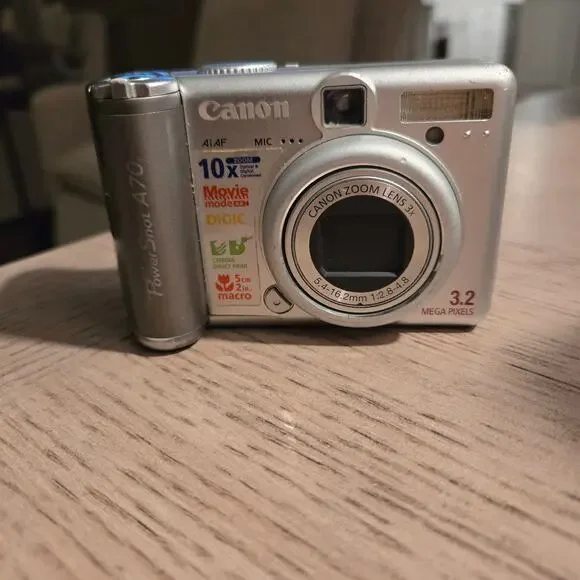 Canon PowerShot A70 10X Zoom 3.2 Mega Pixels NOT TESTED
