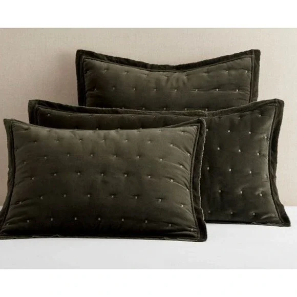 Pottery‎ Barn 20 x 26 Velvet Handcrafted ONE Box Stitch Sham in Mocha