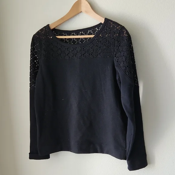 Express Black Lace Detail Sweatshirt Sz M Casual Comfy Everyday Wear Whimsigoth