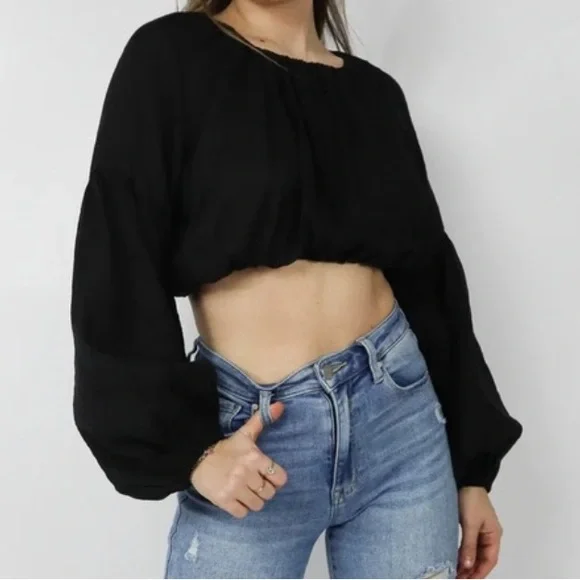 Emory Park puffy long sleeve crop top black size medium rayon nylon
