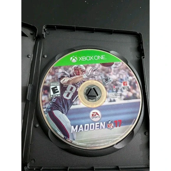 Madden NFL 17 (Microsoft Xbox One, 2017) Football Video Game Disc Only