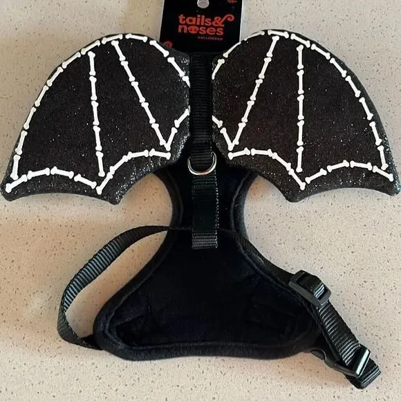 NWT Tails & Noses Halloween Dog Harness Wings Size M