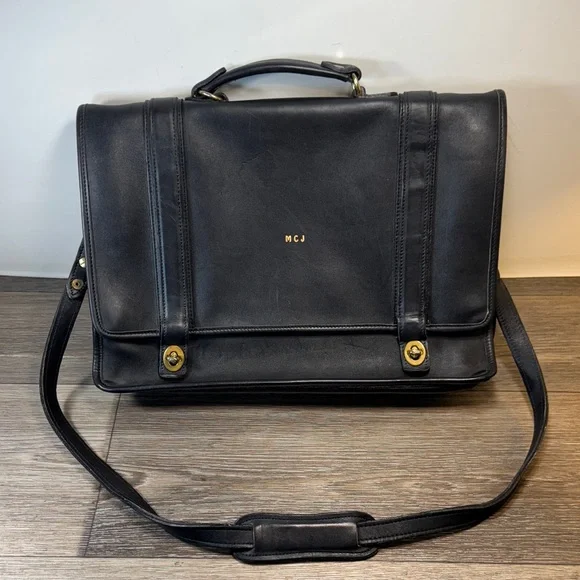Vintage Black Leather Men's messenger Bag made in the USA 🇺🇸