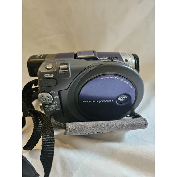 Sony Handycam DCR-DVD101 Digital DVD Camcorder Read!!!