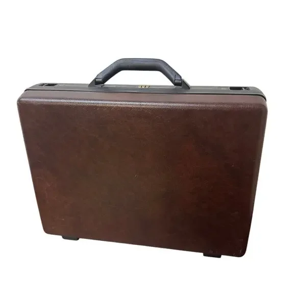 Vintage samsonite briefcase