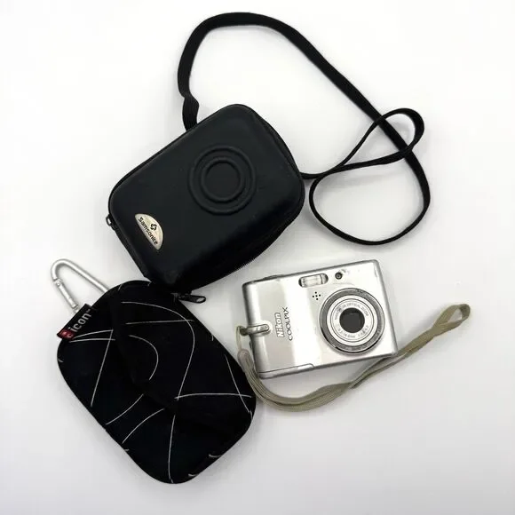 Nikon COOLPIX L10 5MP Silver Digital Camera Tested AA Battery Works