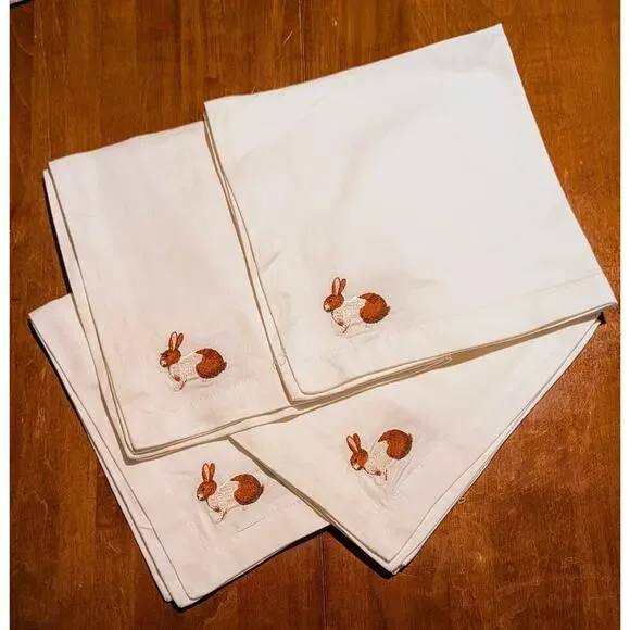 Pottery Barn Rabbit Bunny Easter Set of 4 Dinner Napkins