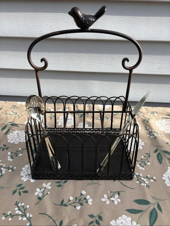 Bird-Top Utensil Caddy
