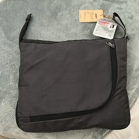 💼 NWT-Black Flexible YKK Messenger Bag Briefcase