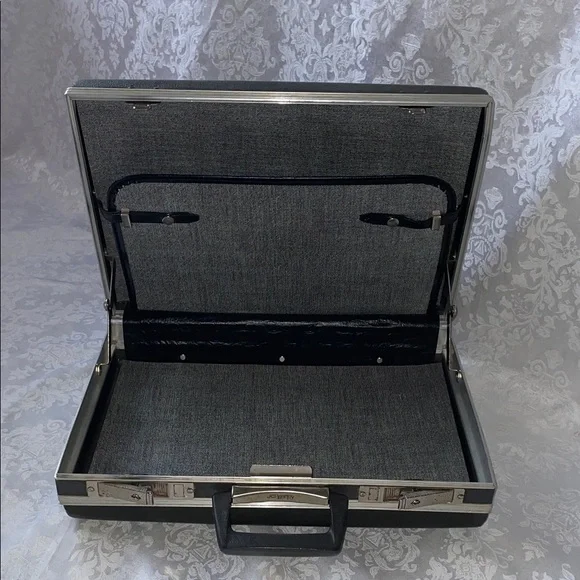 Vintage JC PENNEY Hard Shell Briefcase