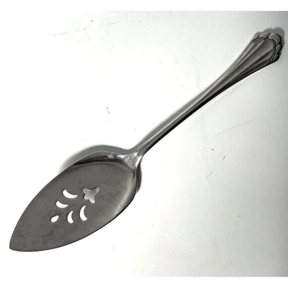Oneida Stainless Silver Tone Marquette‎ Pierced Pie Server Vintage Cake