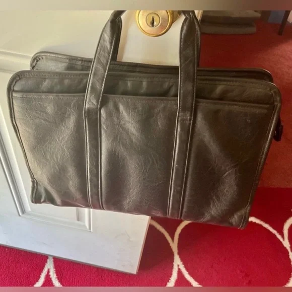VINTAGE BLACK LEATHER LAWYER'S BRIEFCASE/LAPTOP BAG w/DOUBLE TOP HANDLES 16x11