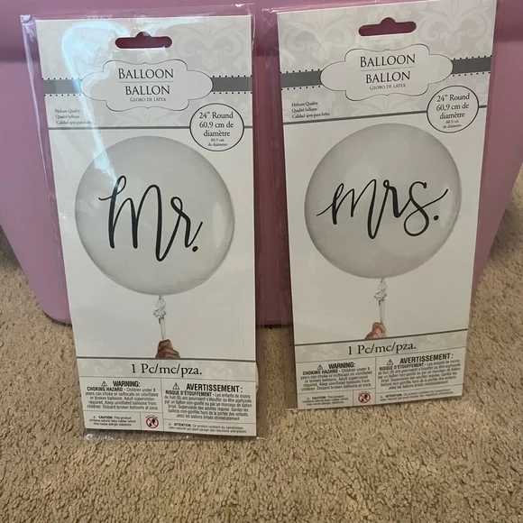 Mr. & Mrs. White Balloons