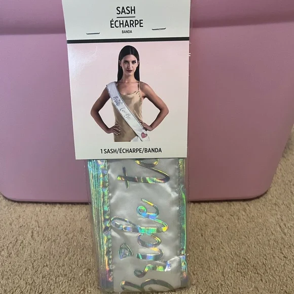 Bride to Be Holographic Sash & Pin