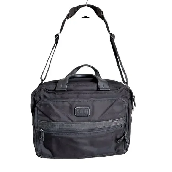Tumi Slim Deluxe Portfolio Alpha 3
