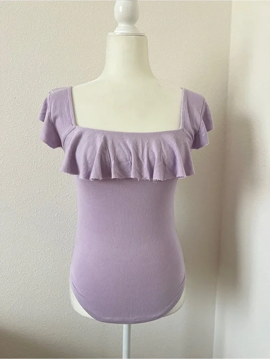 💜 Free People Lavender Ribbed Ruffle Top💜