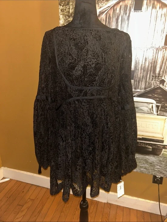 NWT Free People Black Tunic Top - Size L