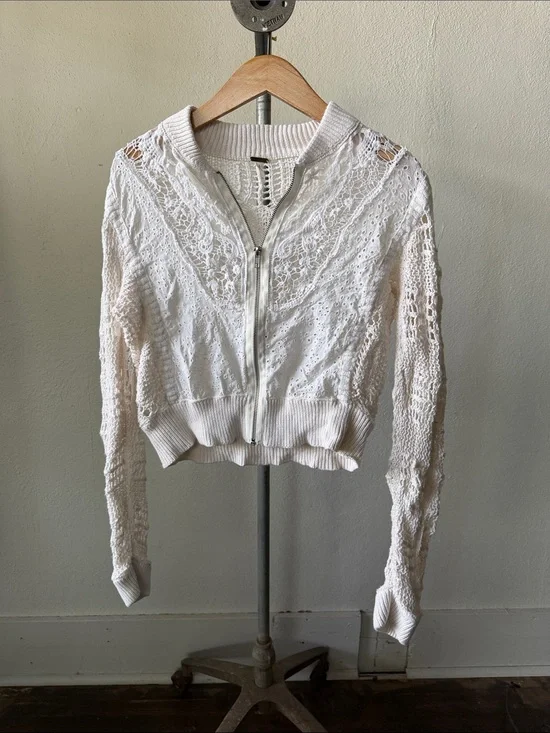 Free People Cropped Knit Zip Sweater Size Medium