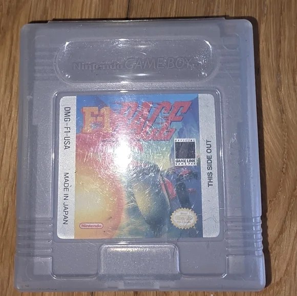 NINTENDO ORIGINAL GAMEBOY GAME F-1 RACE & CASE NO SEPARATING VISUALLY EXCELLENT.