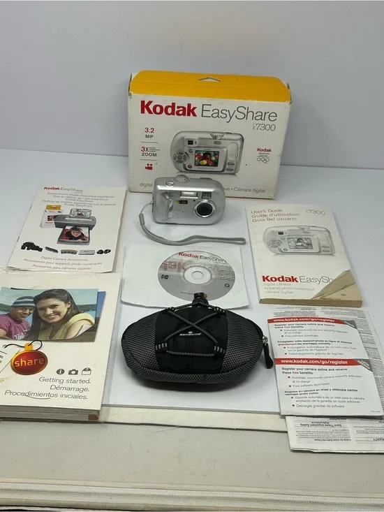 Kodak EasyShare CX7300 Point & Shoot Digital Camera 3.2MP 1x Zoom Silver Tested
