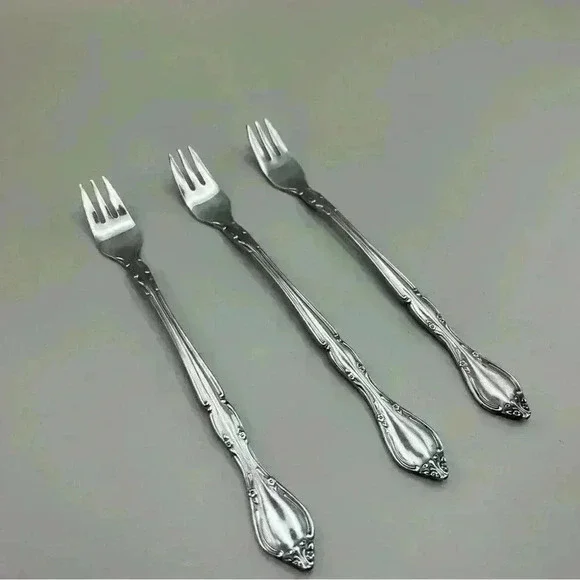 Set Of 3 Towle Supreme Cutlery 5.5” Winter Rose Cocktail/Seafood Fork Stainless
