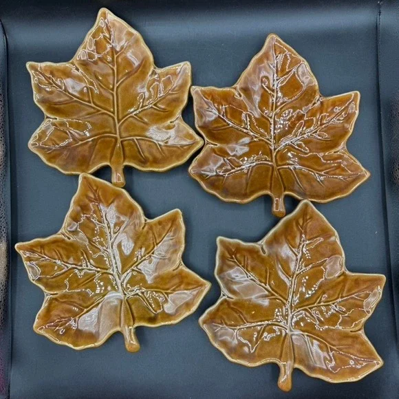 Pottery Barn Harvest Leaf Appetizer Plates Set of 4 Brown Ceramic Autumn Fall