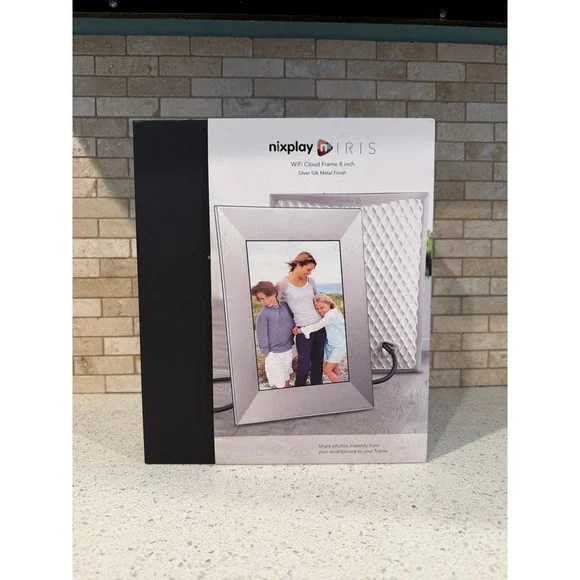 Nixplay Iris‎ 8 Inches WiFi Digital Photo Frame