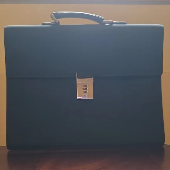 Gucci Black Leather Briefcase with Silver Lock