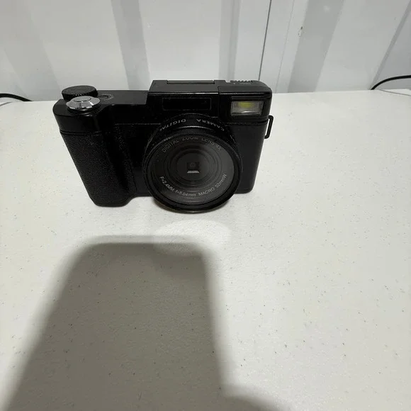 Digital Camera 4X Zoom 52mm Macro Lens 3.0