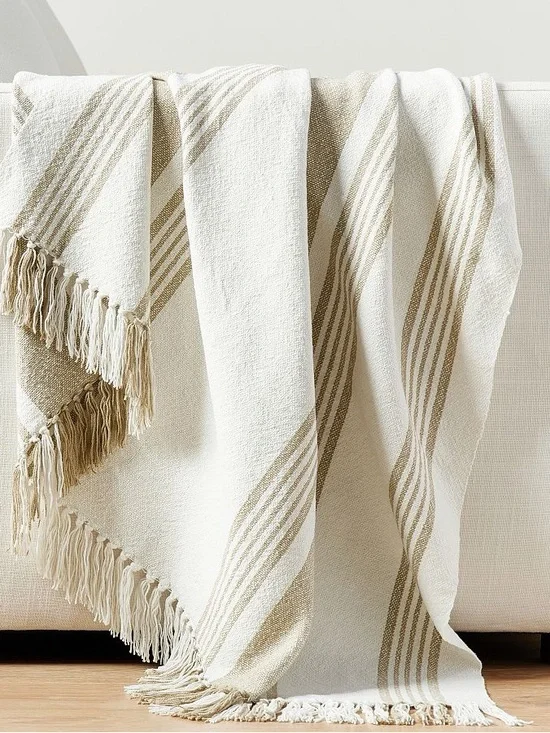 Pottery Barn Modern Farmhouse Theow