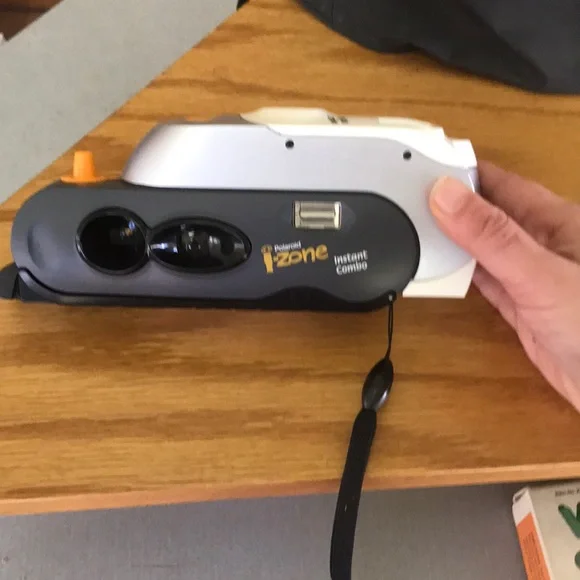 Polaroid camera : I-zone digital Instant combo camera new