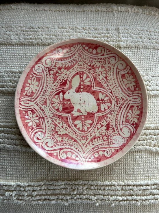 Pottery Barn GRAPHIC BUNNY Salad Plate RARE