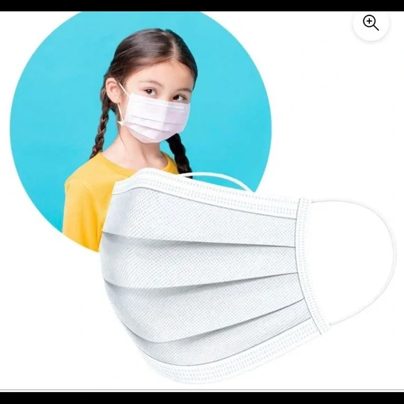 NWOT Artnaturals Disposable Kids Mask Not for Medical Use 50count.