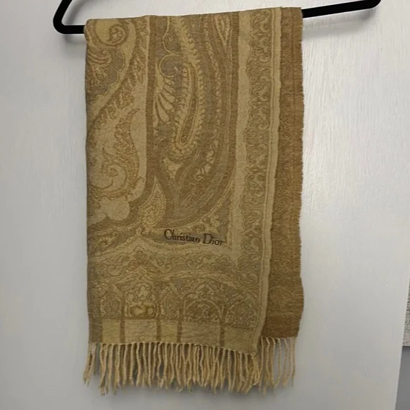 HP 🩷🩷 Christian Dior Paisley Scarf - Excellent Condition