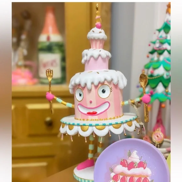 Cakey tabletop by Glitterville