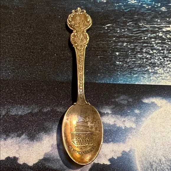 #0946+ 1791 Antique Dist Of Columbia Washington D.C. Souvenir Spoon