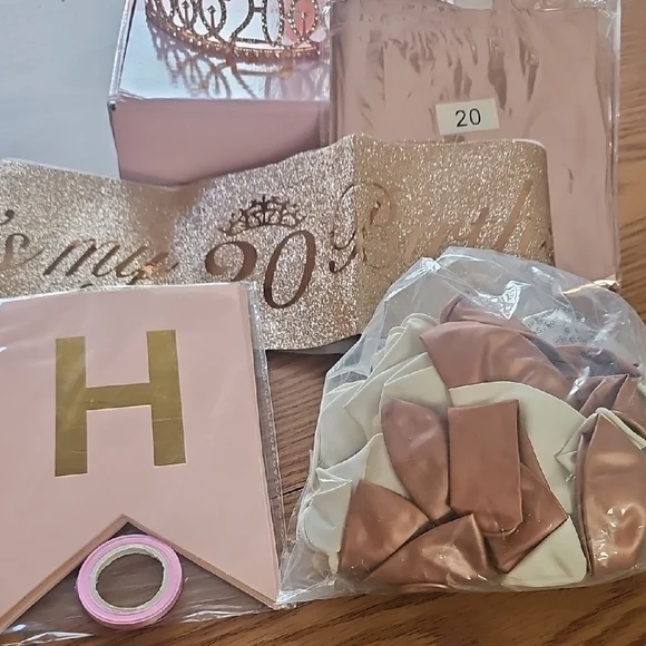 20TH BIRTHDAY Rose Gold Birthday Party Decoration Set