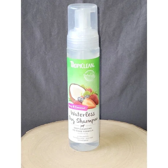 TropiClean‎ Waterless Dog Shampoo Deep Cleaning Berry Coconut 7.4 oz/220ml~NEW