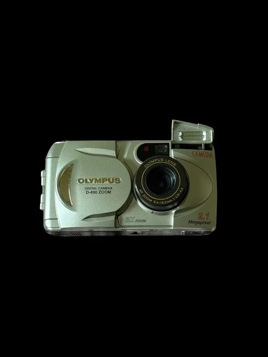 Olympus D-490 Zoom Digital Camera - Tested and Working