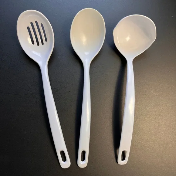 VTG‎ Melamine Ware Cooking Utensils Lot of 3 White Kitchen Durable Grandmacore