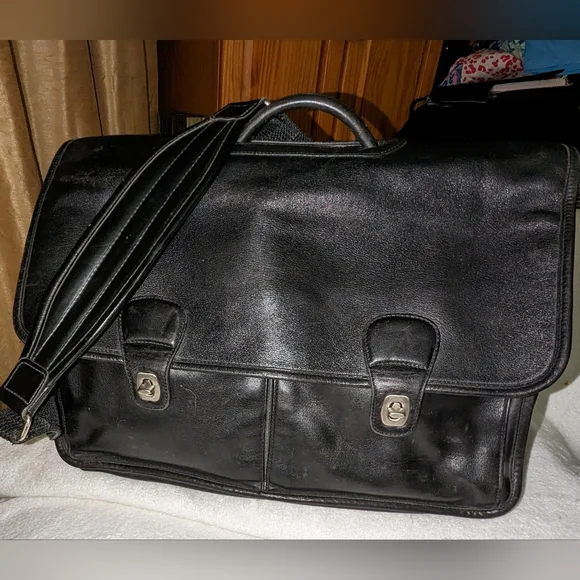 Vintage Coach double turn lock laptop briefcase.0532