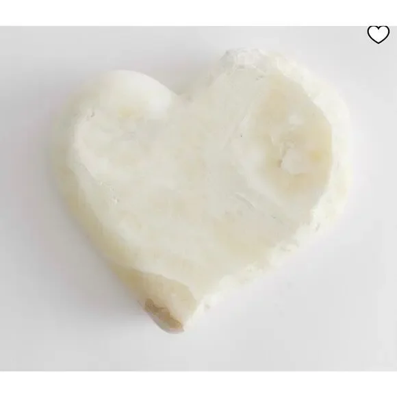 Pottery Barn Onyx heart object