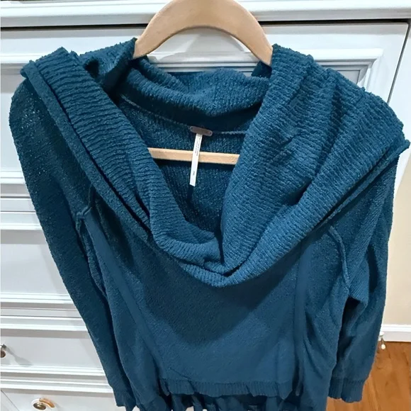 Free People‎ sweater