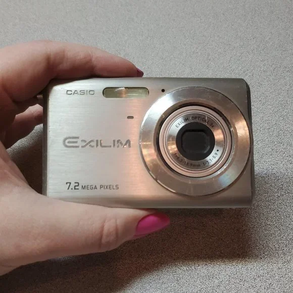Casio Exilim EX-Z70 7.2MP Digital Camera with 3x Anti Shake Optical Zoom - Fair