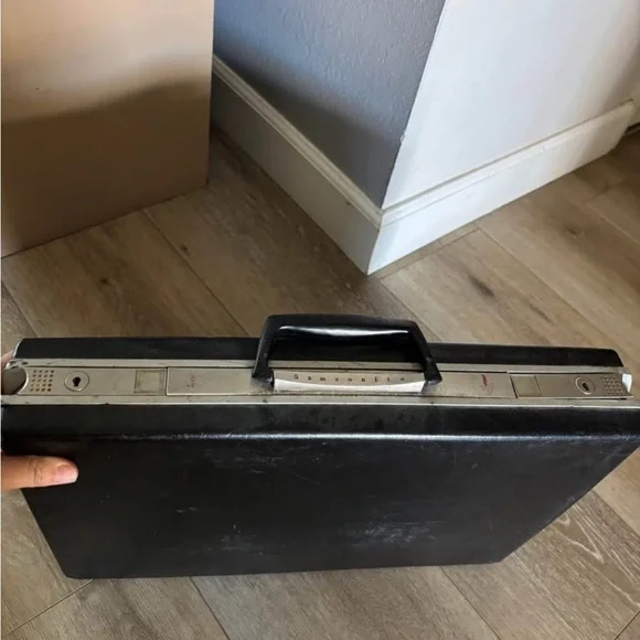 Vintage Samsonite Black Briefcase with Silver Accents